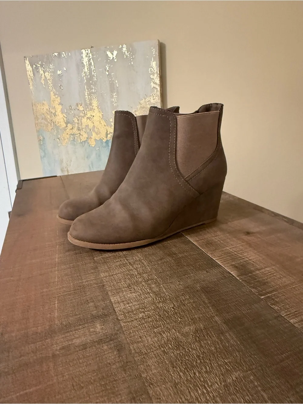 Rampage Taupe Brown Wedge Ankle Booties